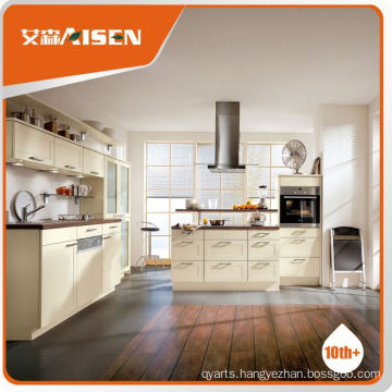 With 9 years experience factory directly American style kitchen cabinet for Canada market